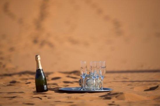 Merzouga Morocco Desert Luxury Camp เมอร์ซูกา ภายนอก รูปภาพ